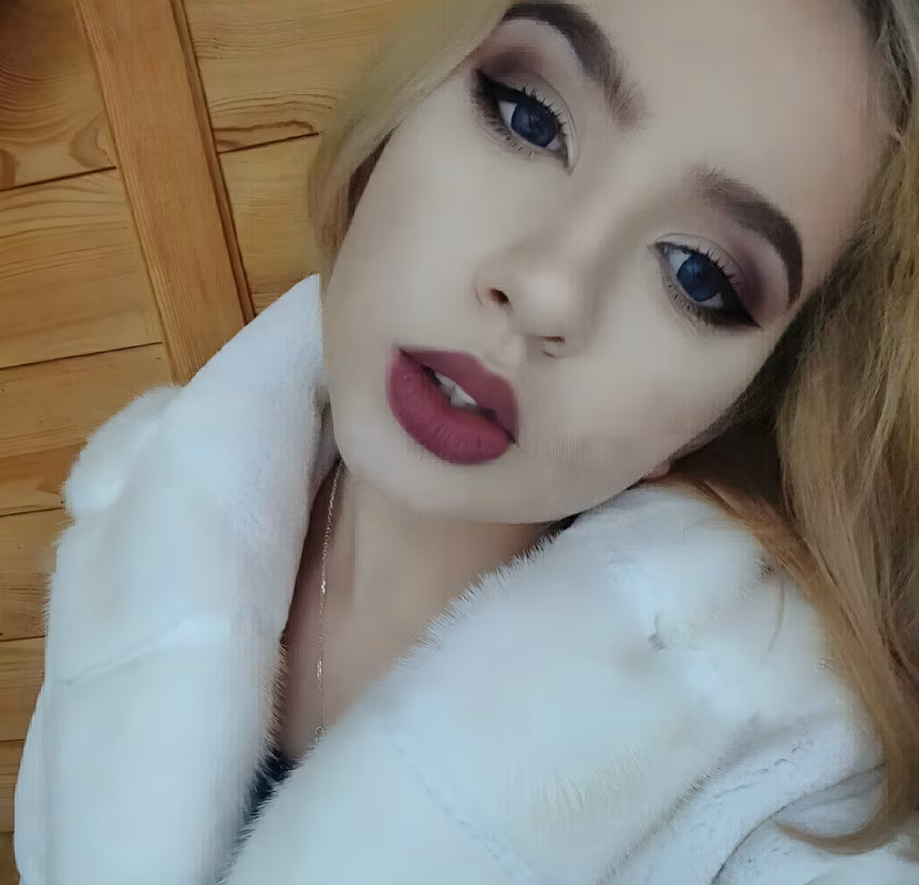 WiktoriaFull